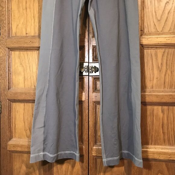 Lululemon Activewear Pants Women's 6 Tall Bi-tone Gray Flare Leg Yoga Leggings - Picture 9 of 10